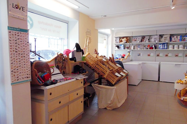 bilderleiste5_monas_hundeshop_bausteineig_640x427